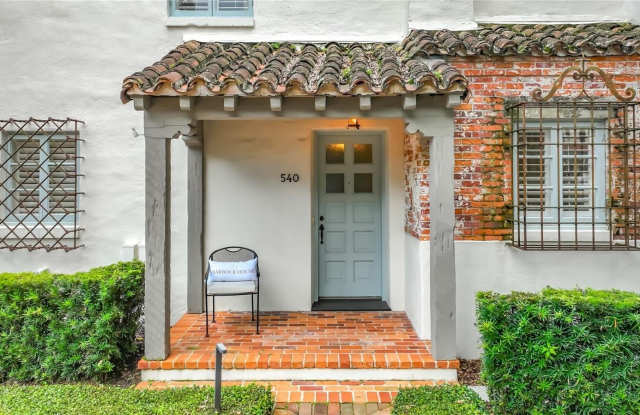 544 N KNOWLES Avenue Gallery 2