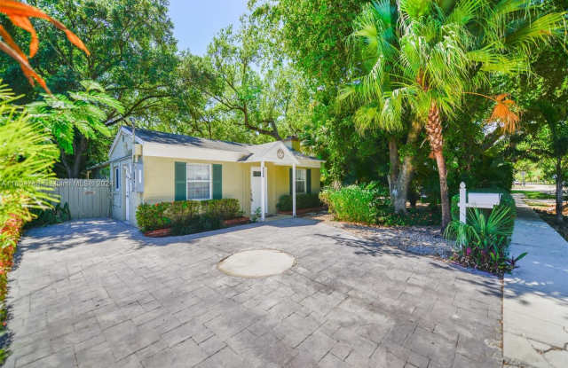 6290 SW 70th St - 6290 Southwest 70th Street, South Miami, FL 33143