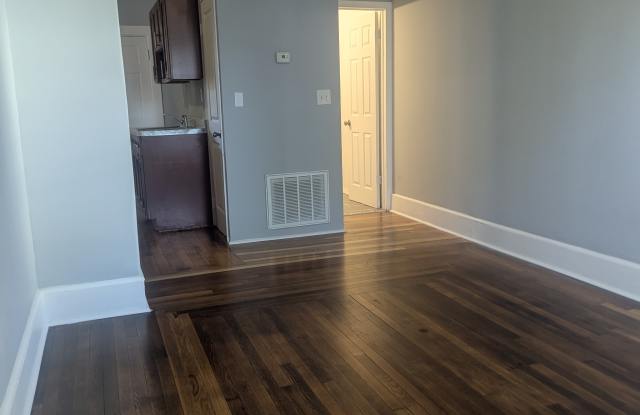 24 Banks St photos photos