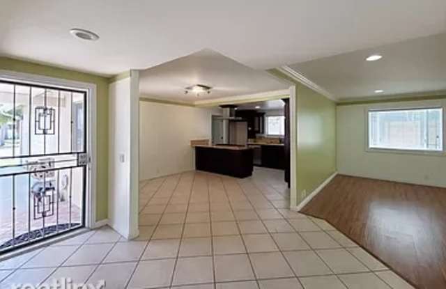 10441 Shangri La Dr Gallery 2