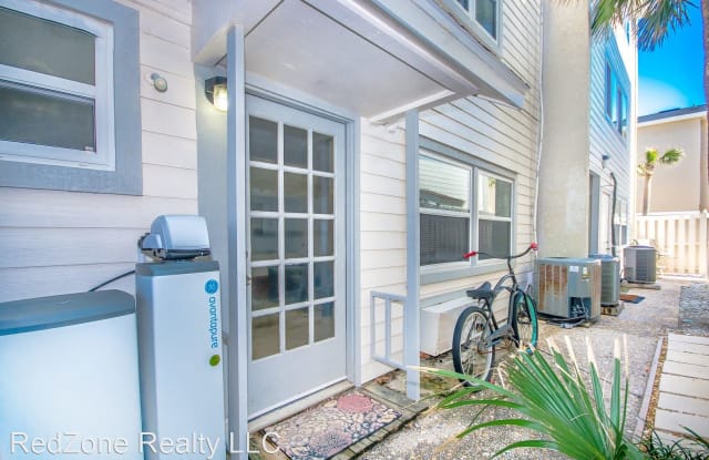 4 20th Ave S Studio - 4 20th Avenue South, Jacksonville Beach, FL 32250