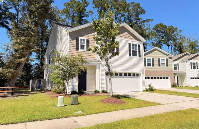 Available now. Great 5 BR/3 BA Home in Grand Bees! Gallery 3
