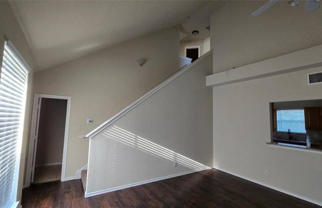 1401 Ross Drive Gallery 2