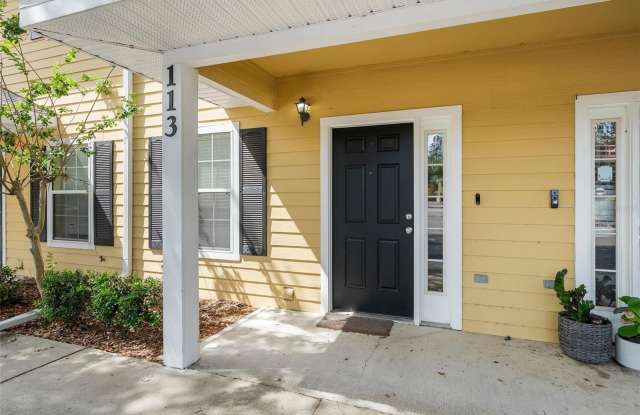 2927 SW 35TH Place Gallery 4