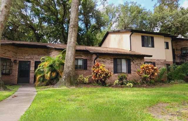 1708 FOXHALL CIRCLE photos photos