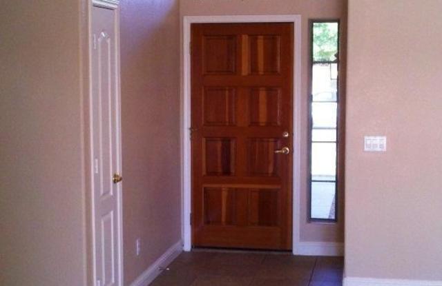 463 W SILVER CREEK Court Gallery 3