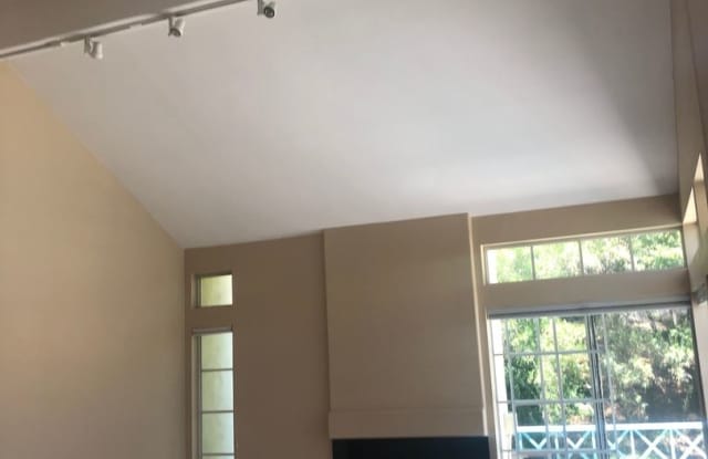 12632 Springbrook Dr. #D Gallery 4