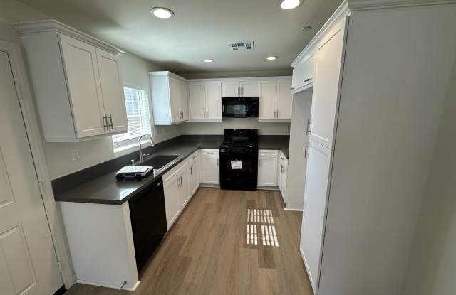 2267 Chestnut St photos photos