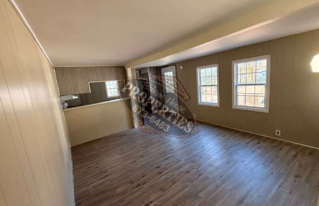 | 7 Shannon's Way | Clinton, ME | 3 Bedroom | 1 Bathroom Mobile Home | Gallery 1