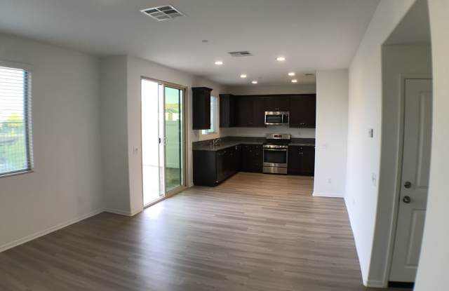 24236 Lilac Lane Gallery 2