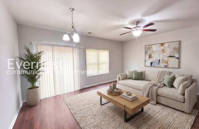 1598 Iris Walk Gallery 2