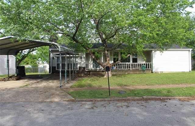 1126 N Oklahoma Avenue photos photos