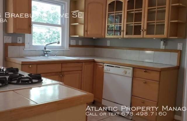 1654 Braeburn Drive SE Gallery 4