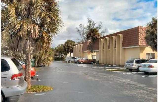 11350 Royal Palm Boulevard unit: 11350 photos photos