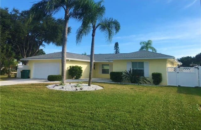 4438 HARBOR HILLS DRIVE - 4438 Harbor Hills Dr, Harbor Bluffs, FL 33770