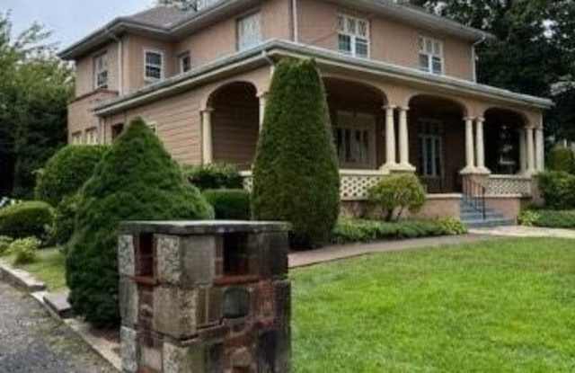 39 Carley Avenue Gallery 2