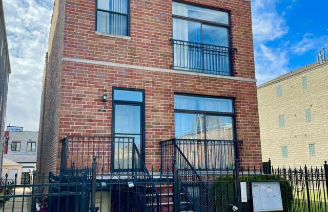 469 E Bowen Avenue photos photos