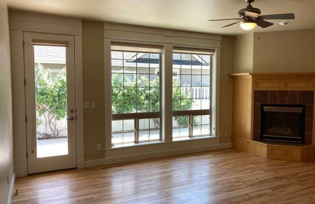 4630 W. Farm View Dr. Gallery 4