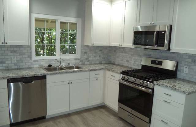 3045 FREEPORT BOULEVARD - Gallery 4