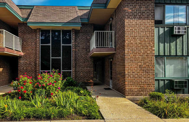 444 Spring Road, Elmhurst photos photos