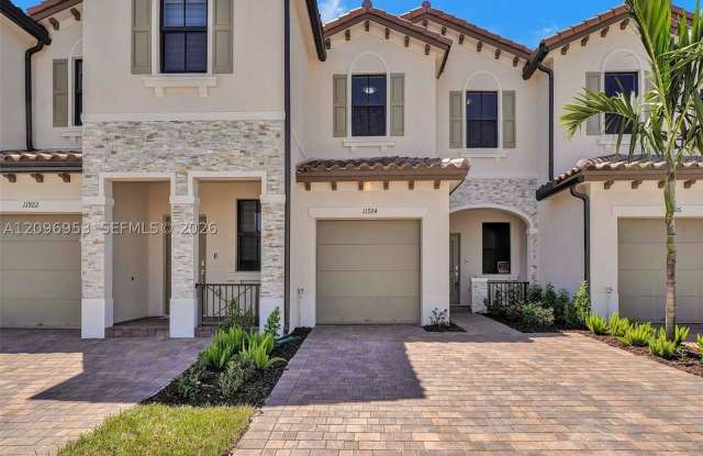 11924 SW 247th Ter Gallery 1