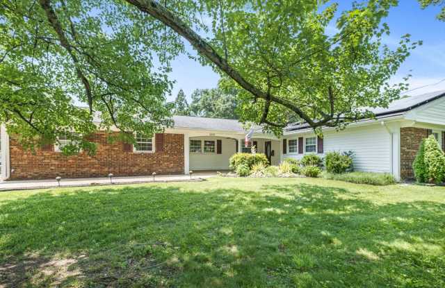 Beautiful 4 BR/2 BA Single-Family Home in Bowie! photos photos