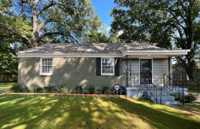 3084 St Charles Dr photos photos