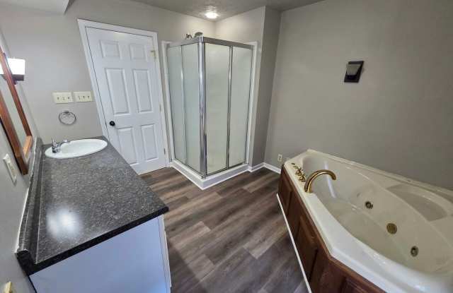 Spacious 3 Bed, 1 Bath Single Family Home! Gallery 1