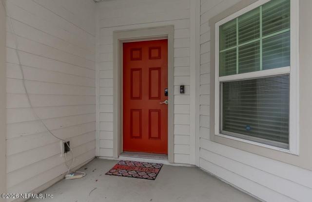 1492 AUTUMN PINES Drive Gallery 4