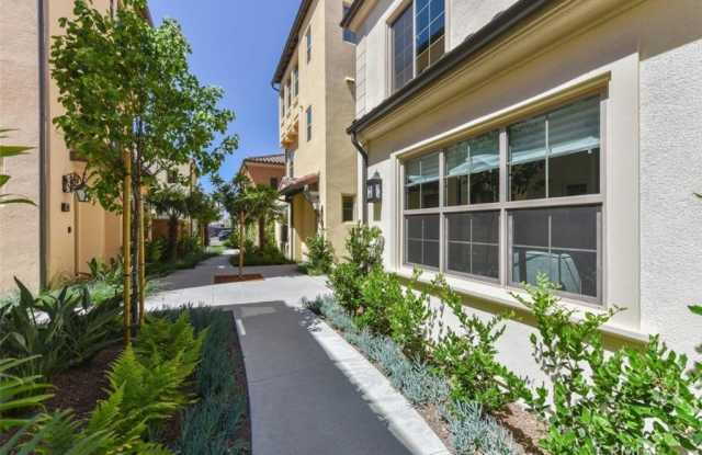 161 Elkhorn Gallery 2