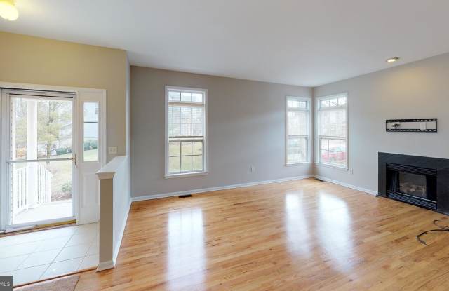 73 SHELLEY CIRCLE Gallery 2