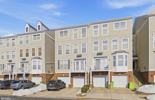 2454 CURIE Court Gallery 1