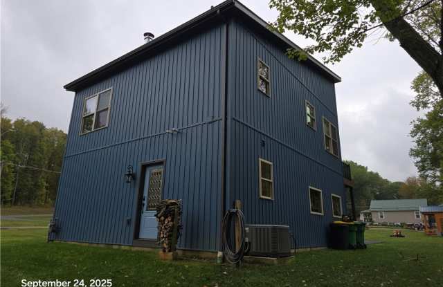 416 S Eberhart Rd Gallery 4