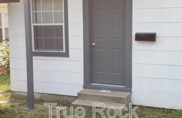 811 E. 17th - 811 East 17th Street, Ada, OK 74820 811 E. 17th - 811 East 17th Street, Ada, OK 74820