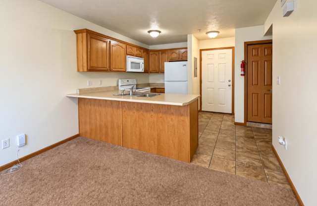 323 Creekside Drive - 1 Gallery 4