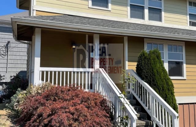 323 N L St - 323 North L Street, Tacoma, WA 98403
