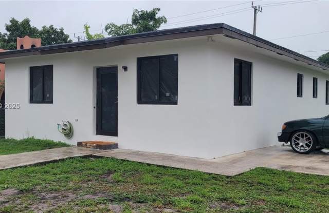 800 Jann Ave photos photos