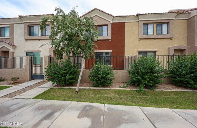 5225 E ENID Avenue Gallery 3