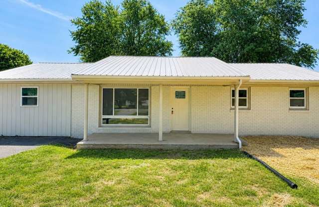 Spacious & Updated 4 Bedroom Home! photos photos Spacious & Updated 4 Bedroom Home! photos photos