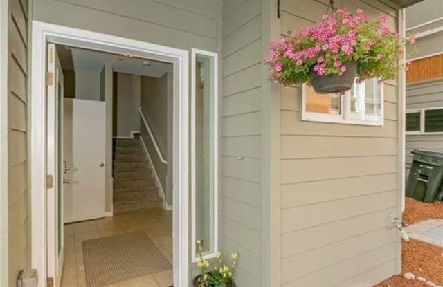 2366 Court G Gallery 3