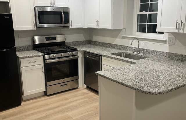 2478 Hillendale Dr Gallery 3