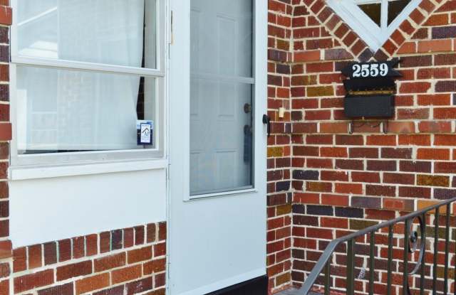 2559 DELLWOOD Avenue Gallery 2