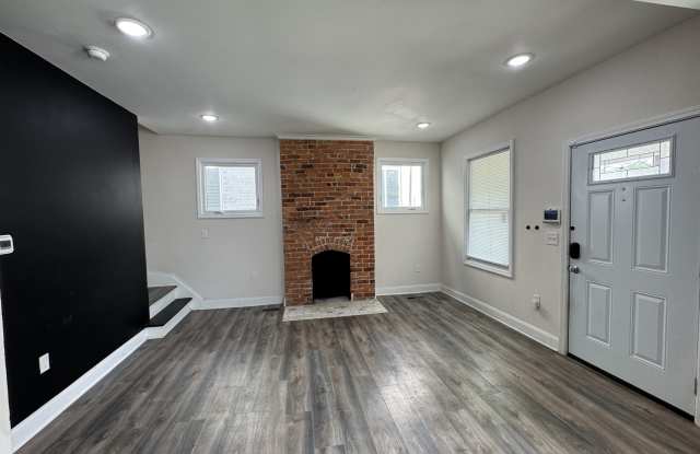 1210 East Whittier Street photos photos