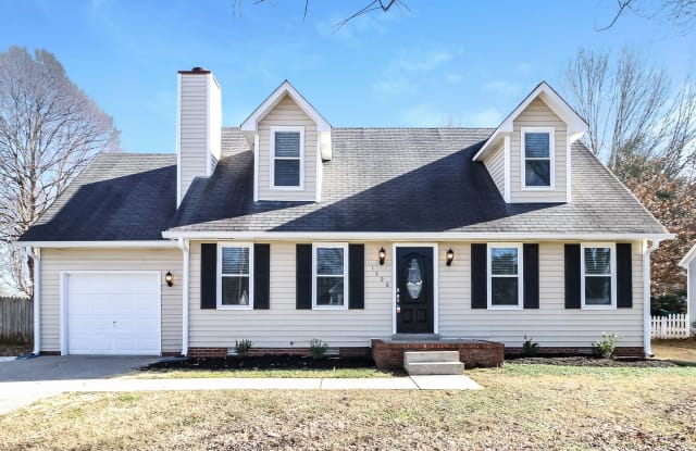 1506 Ashlawn Dr - 1506 Ashlawn Drive, Murfreesboro, TN 37129