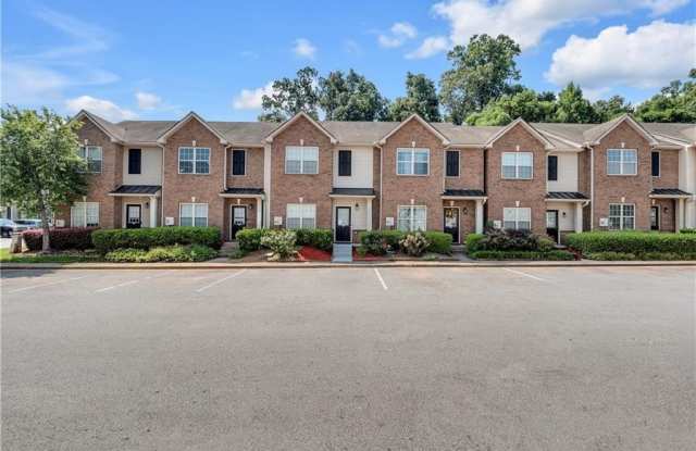 2827 Creek Bottom Court Gallery 2