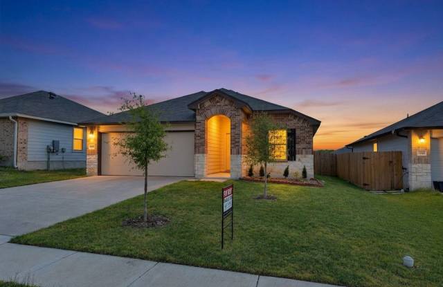 Beautiful 3 Bedroom/2 Bathroom Home in Troy! Gallery 1