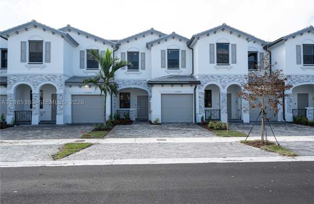 13380 SW 287th Ter Gallery 2