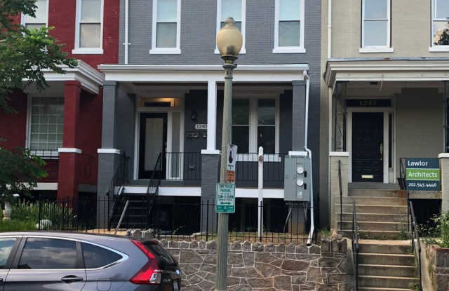 1240 E St NE #2 Gallery 2
