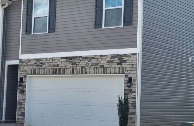 Spacious 4BR Townhome in Greensboro (Reedy Fork Community) photos photos Spacious 4BR Townhome in Greensboro (Reedy Fork Community) photos photos