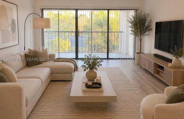 240 Lakeview Dr Gallery 1
